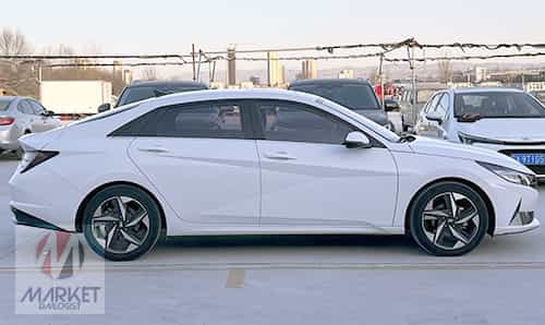 Hyundai Elantra, 2023